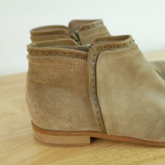 Italeau Miralda Suede Studded Ankle Bootie 37 1/2 US 7 Boho Western Italy Luxury - Picture 2 of 15